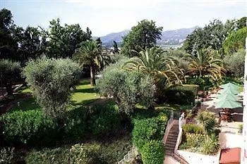 Inter-Hotel Les Agapanthes De L'Esterel Cannes Apartahotel