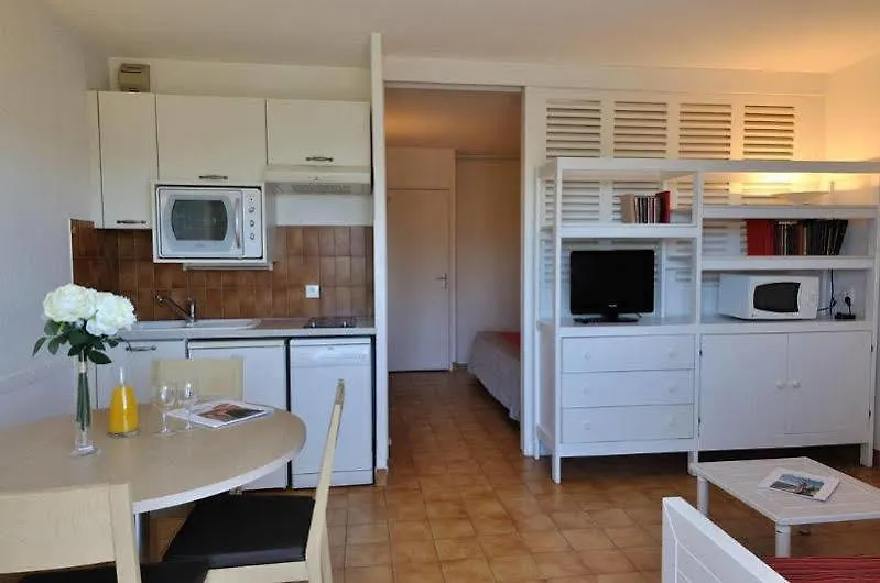 Inter-Hotel Les Agapanthes De L'Esterel Cannes Apartahotel